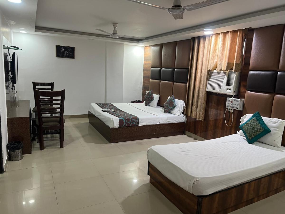Hotel Le Mount Plaza Near Igi Airport Delhi New Delhi Buitenkant foto