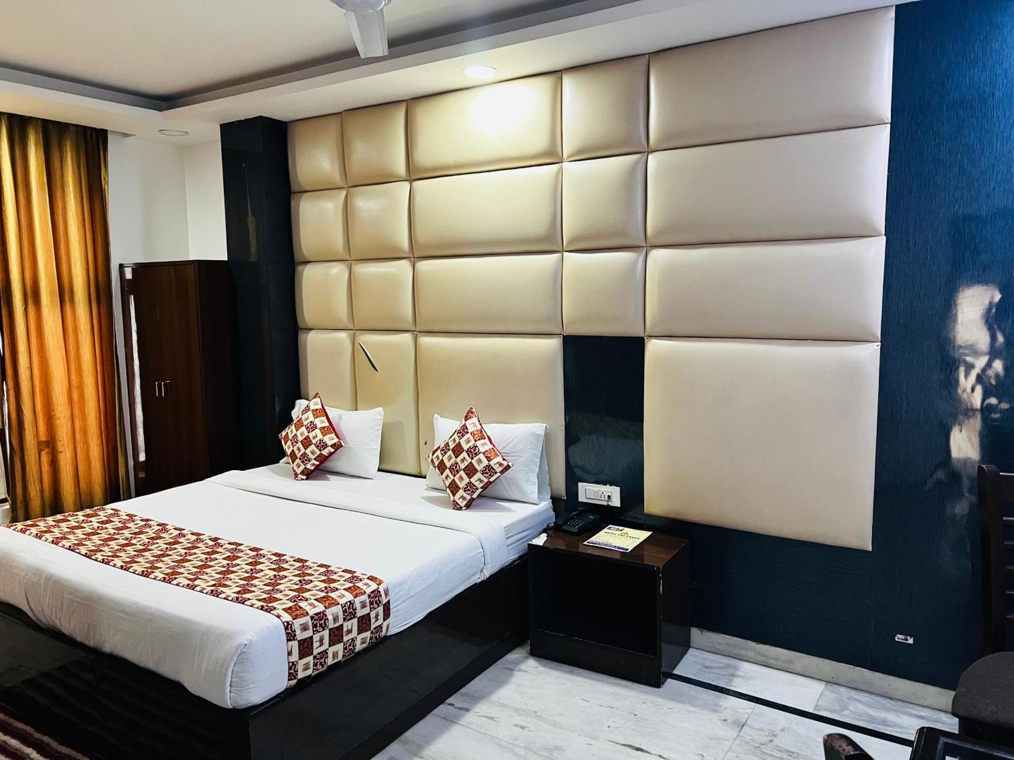 Hotel Le Mount Plaza Near Igi Airport Delhi New Delhi Buitenkant foto