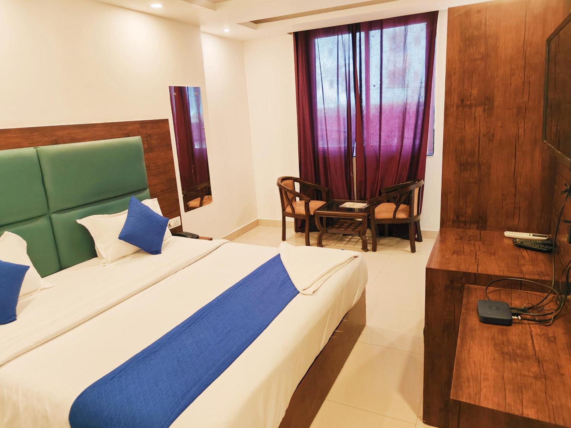 Hotel Le Mount Plaza Near Igi Airport Delhi New Delhi Buitenkant foto