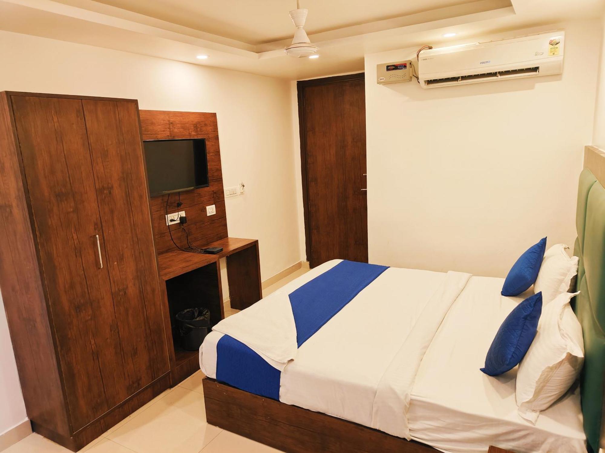 Hotel Le Mount Plaza Near Igi Airport Delhi New Delhi Buitenkant foto